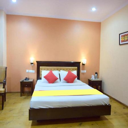 Hotel Marc Σίμλα Εξωτερικό φωτογραφία