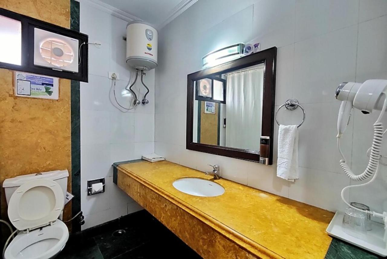 Hotel Marc Σίμλα Εξωτερικό φωτογραφία