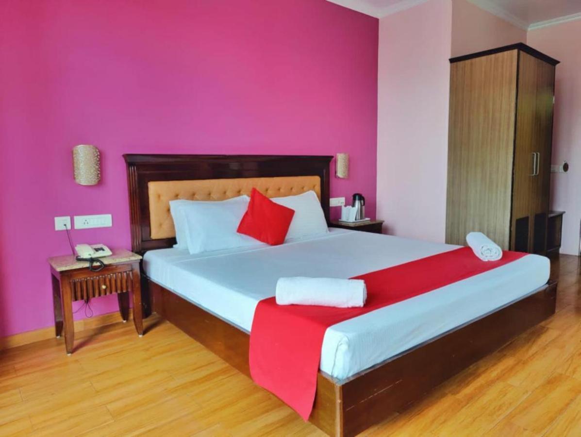 Hotel Marc Σίμλα Εξωτερικό φωτογραφία