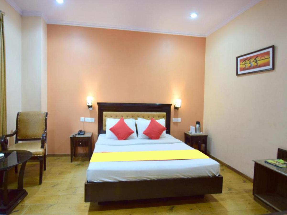 Hotel Marc Σίμλα Εξωτερικό φωτογραφία