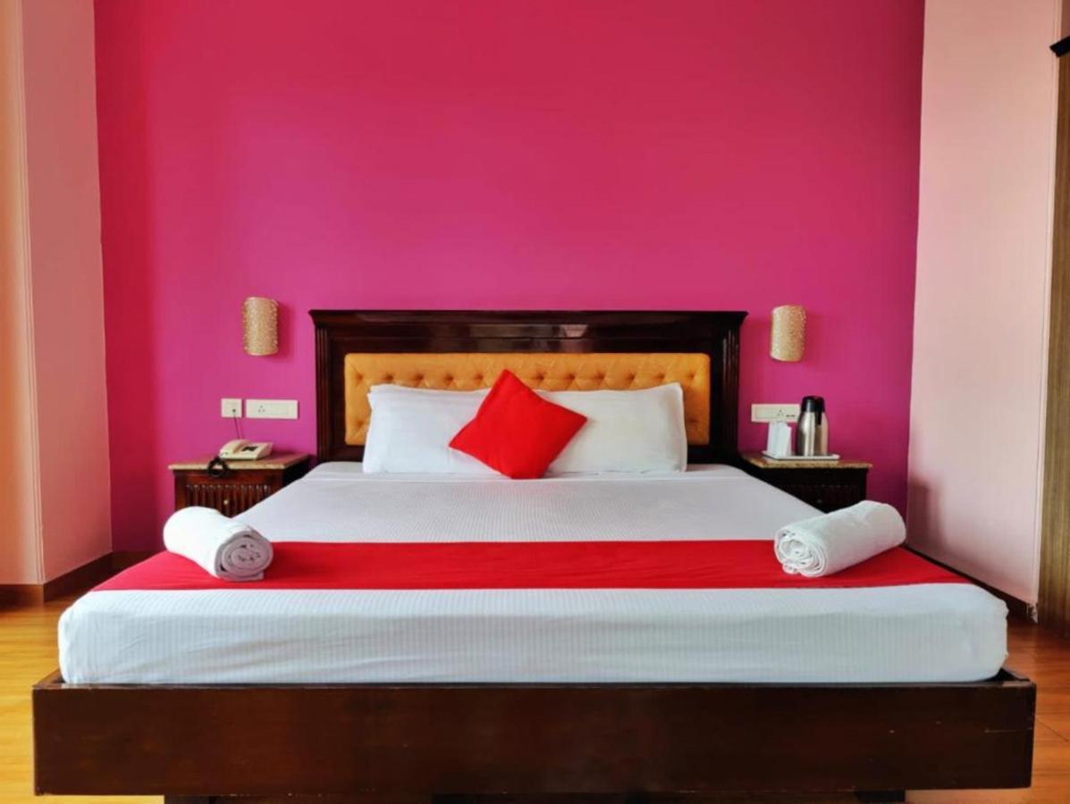 Hotel Marc Σίμλα Εξωτερικό φωτογραφία