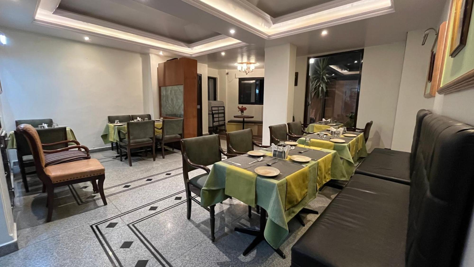 Hotel Marc Σίμλα Εξωτερικό φωτογραφία