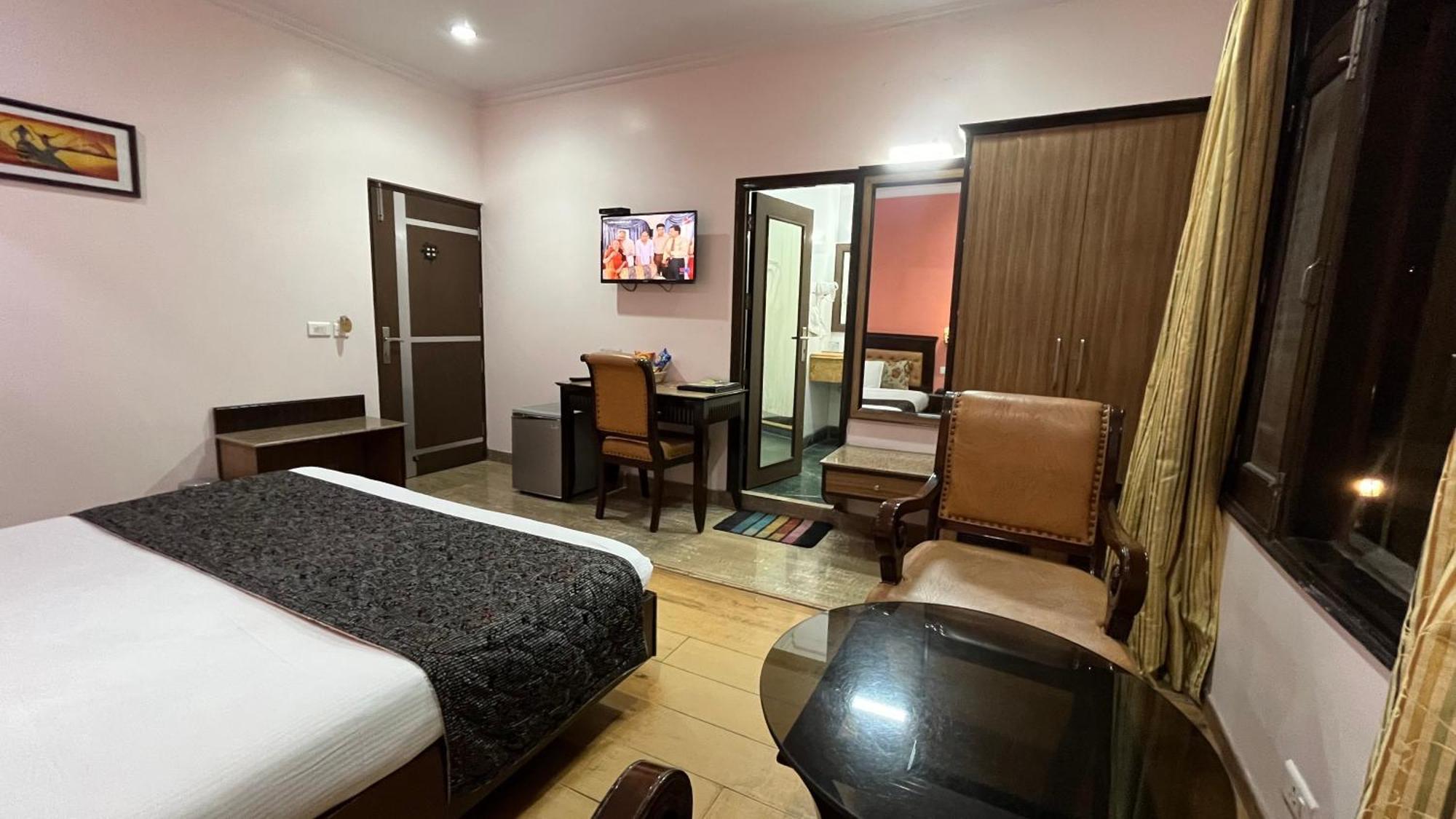 Hotel Marc Σίμλα Εξωτερικό φωτογραφία