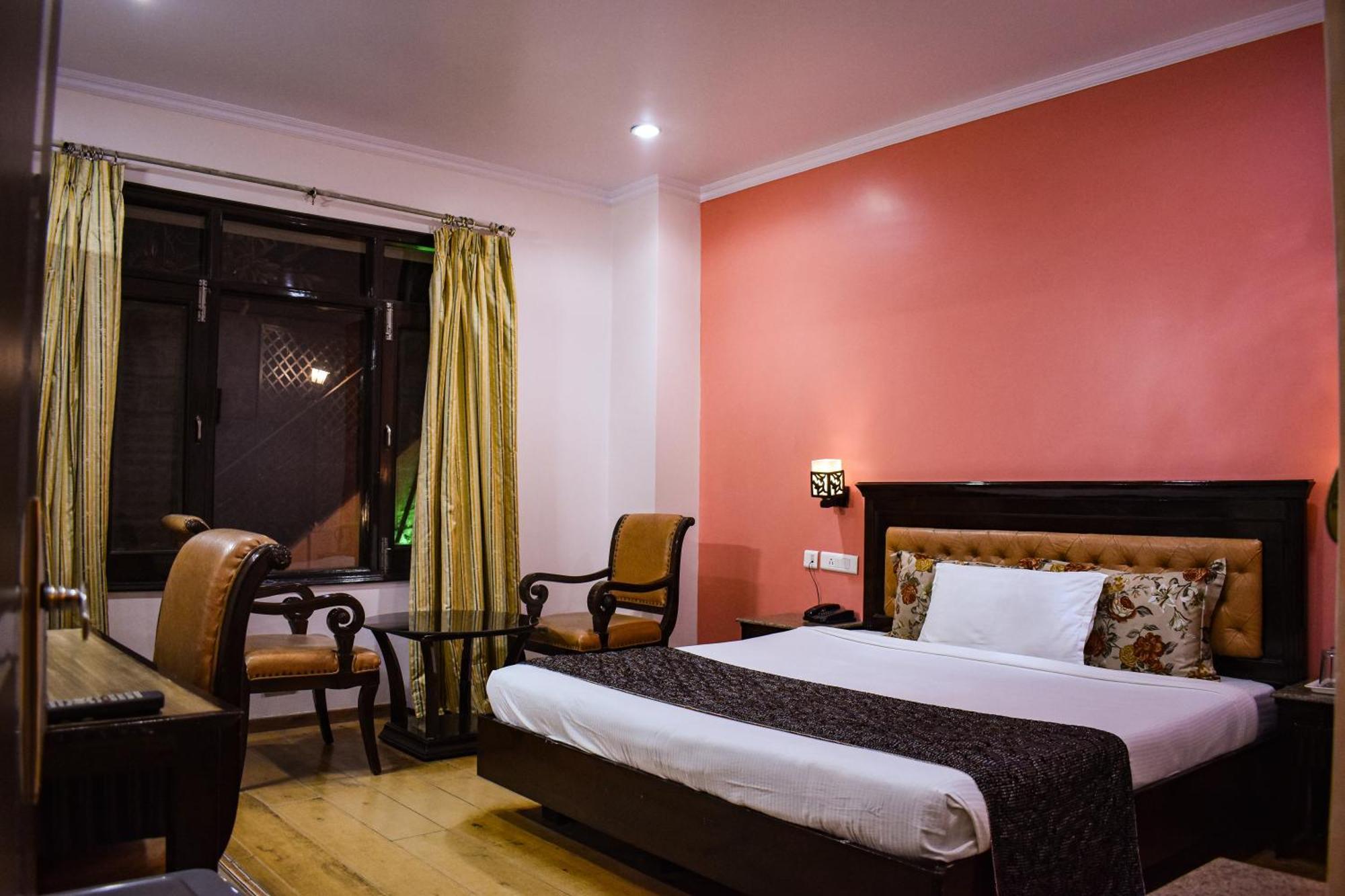 Hotel Marc Σίμλα Εξωτερικό φωτογραφία