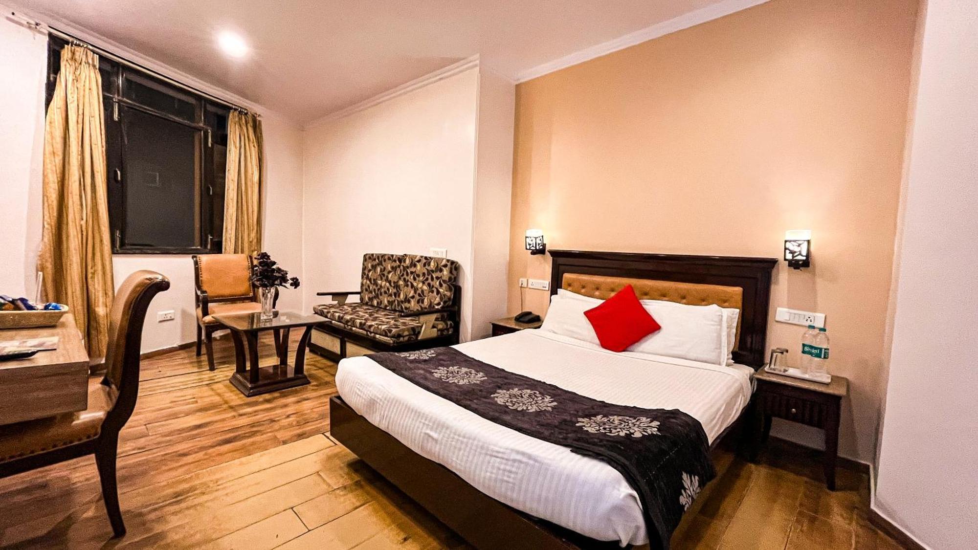 Hotel Marc Σίμλα Εξωτερικό φωτογραφία