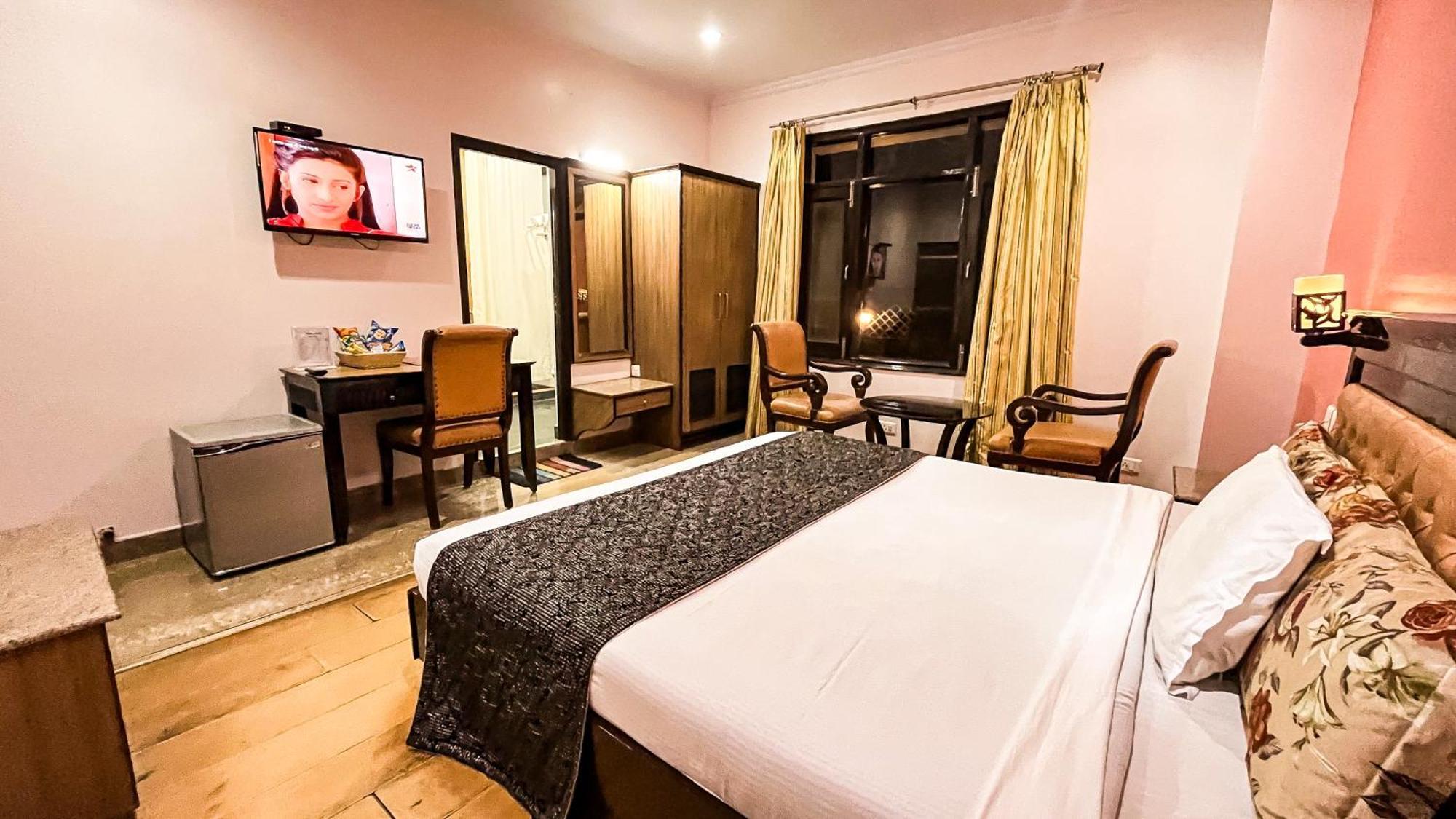Hotel Marc Σίμλα Εξωτερικό φωτογραφία