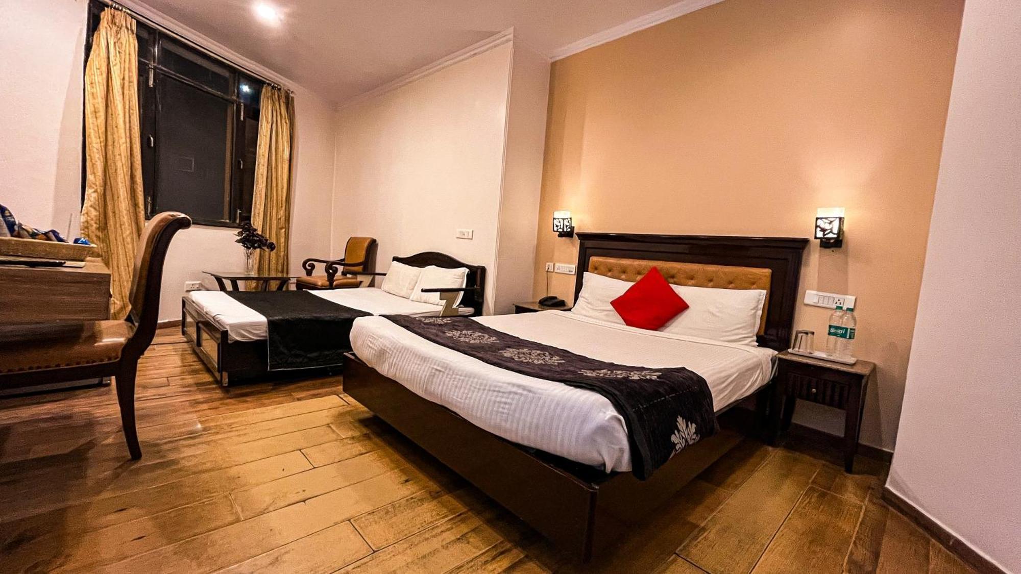 Hotel Marc Σίμλα Εξωτερικό φωτογραφία